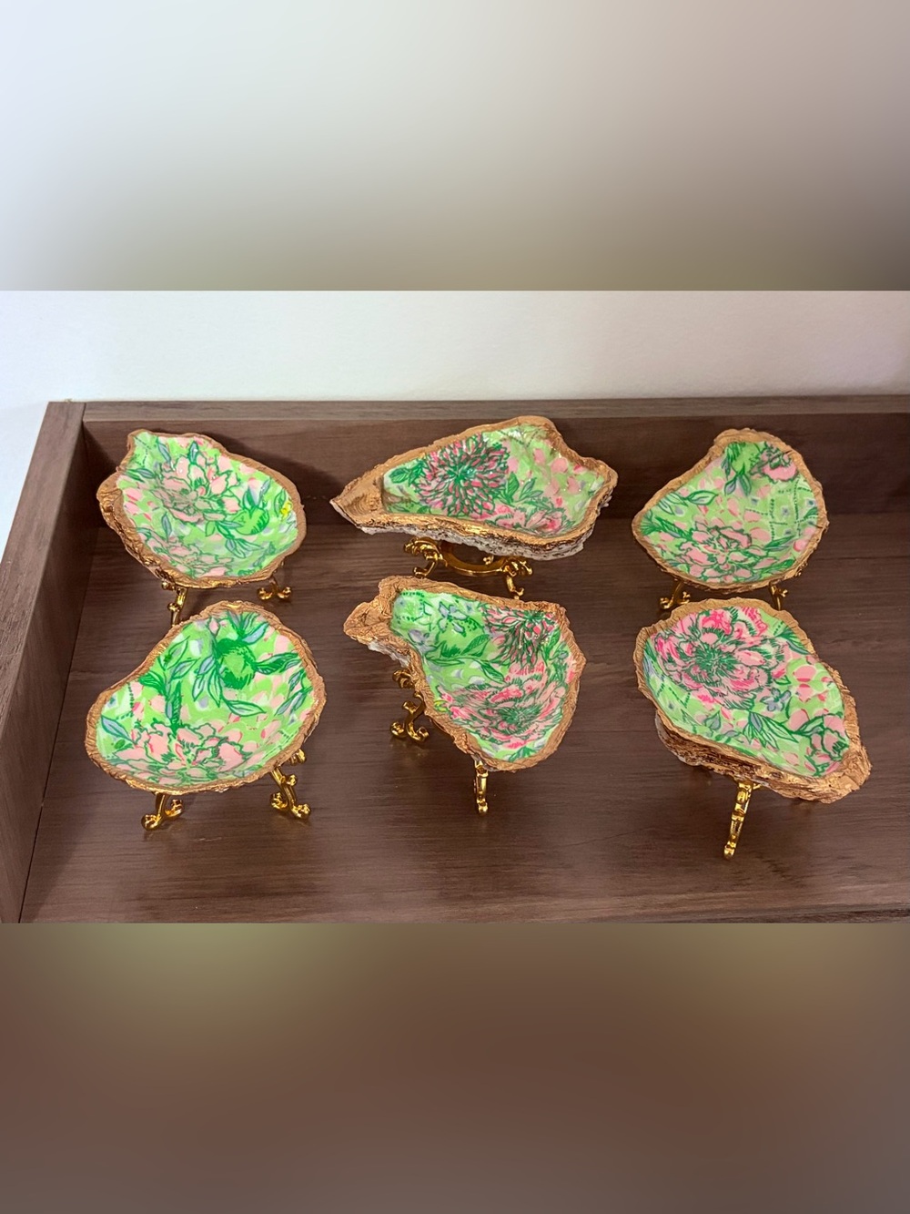 LILLY PULITZER STYLE SEASHELL DECOR